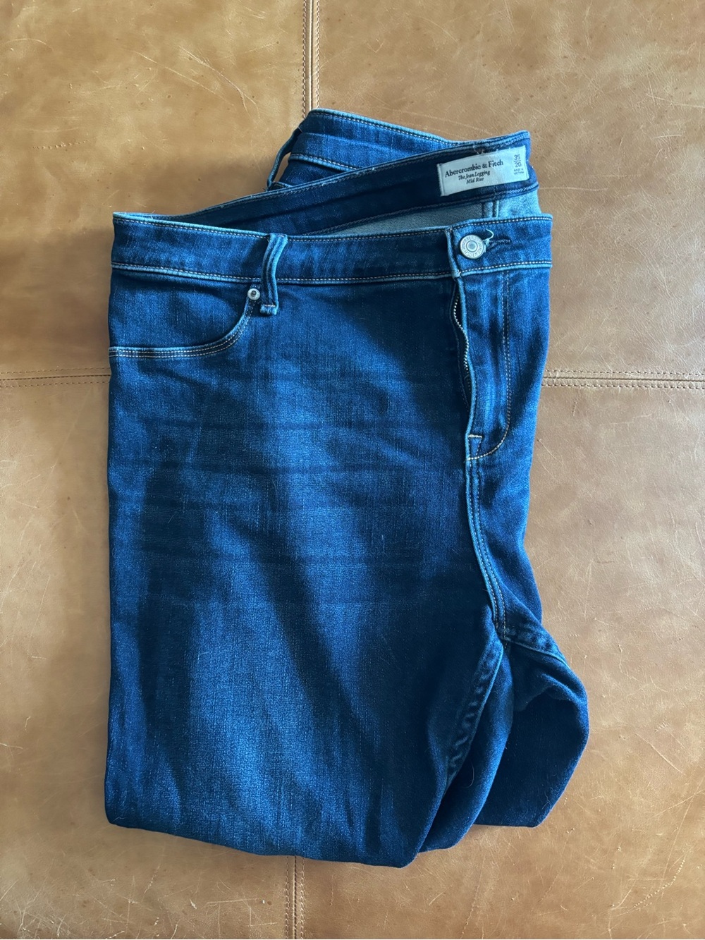 Abercrombie & Fitch Women The Jean Legging Mid Rise